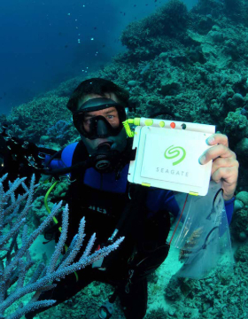 Seagate Australia - Great Barrier Reef Legacy Campaign with Dr Dean Miller